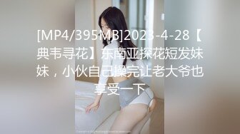 在家操漂亮女美女 这对大白奶子甩的真好看 甩的美女疼 被无套爆操 最后拔枪怒射一肚皮