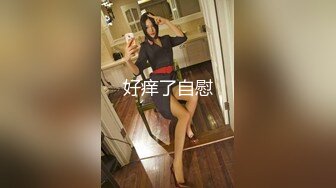 泄密流出淫荡人妻韵味白皙大奶少妇愤青的骚妻户外高速公路 露奶开车 闹市区在车内口交 视频艳照 (4)