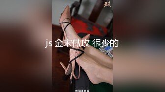 尾随偷拍清凉开衩裙美女逛街性感翘臀配骚丁湿了还露毛粉裙白袜美女爱心内前后透明正面抄底黑森林