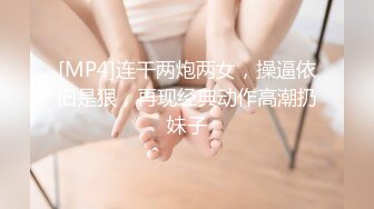 今天勾引快递小哥，小哥很害羞，第一次遇到这么主动的美女，事后小哥说还要来找我