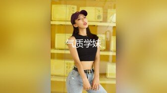 CD大师商场尾随偷拍几个美女裙底风光白裙美女粉内正面蕾丝花纹微透