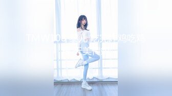 绿帽大神找单男一起操粉嫩小女友玩3P小女友露脸了