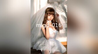 [MP4/ 812M] 新人00后嫩妹姐妹花！双女全裸一起秀！白虎一线天嫩，按摩器震动流出水