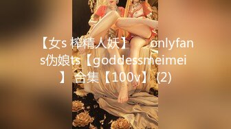 哺乳期鸭舌帽御姐，高颜值很时尚，挤压大奶乳汁喷射，振动棒抽插骚穴，极其淫荡